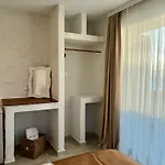 Hotel Aporte *