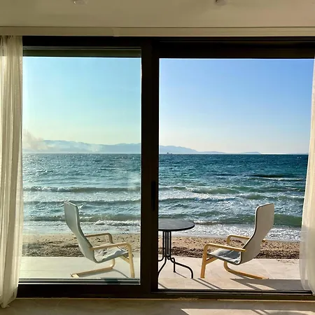 Aporte 酒店 Çeşme