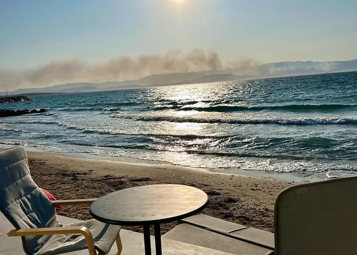 Aporte 酒店 Çeşme